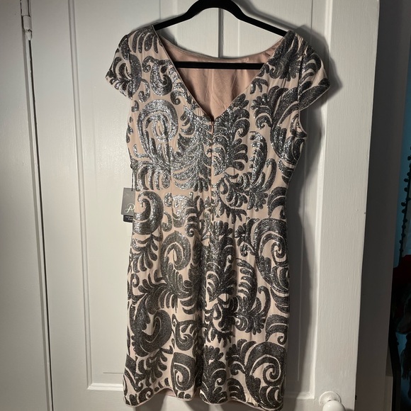 NWT Adrianna Papell Cap Sleeve Sequin Dress - Picture 5 of 5